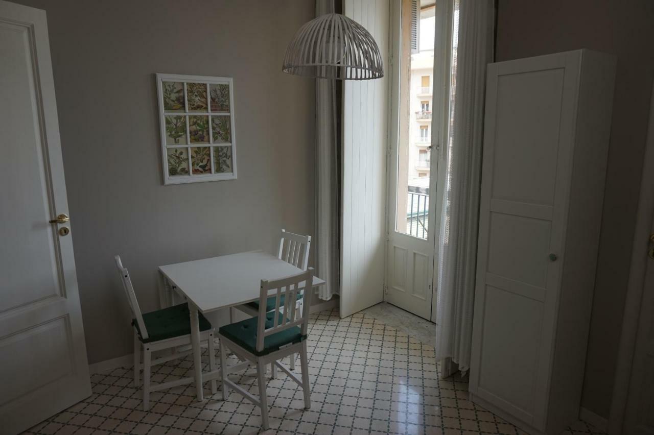 Suites In Sicily อาชิเรอาเล ภายนอก รูปภาพ