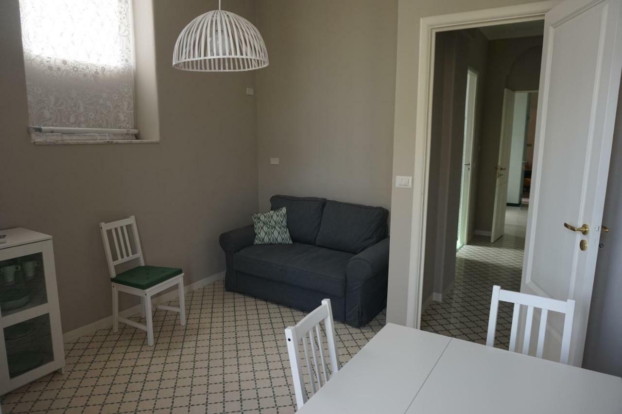 Suites In Sicily อาชิเรอาเล ภายนอก รูปภาพ