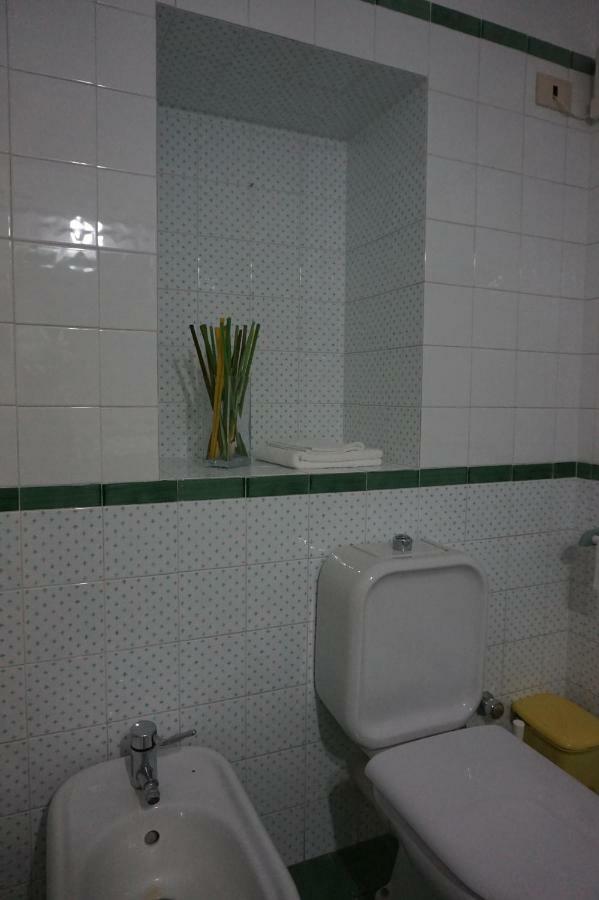 Suites In Sicily อาชิเรอาเล ภายนอก รูปภาพ