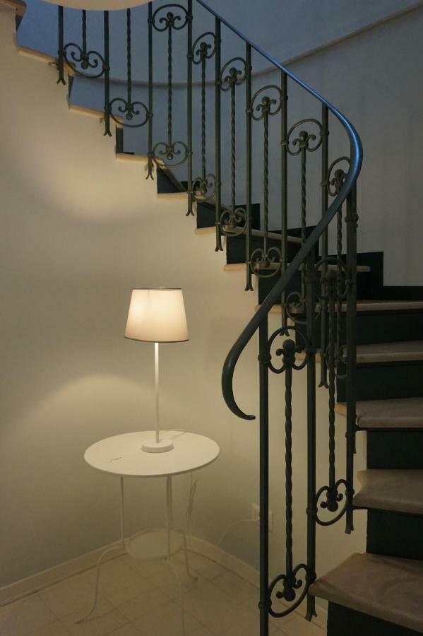 Suites In Sicily อาชิเรอาเล ภายนอก รูปภาพ